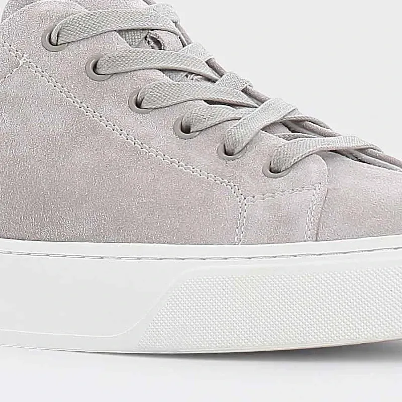 Legend - lyse gråbeige sneakers til herre i semsket skinn
